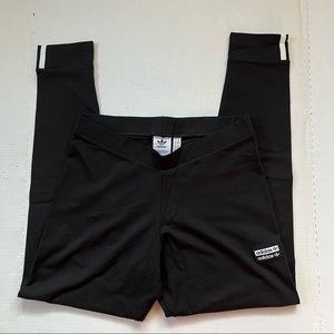 Adidas • Leggings